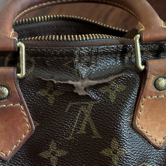 Authentic Louis Vuitton Speedy 25 Monogram Handbag - M41528 SP0095 - Picture 5 of 11